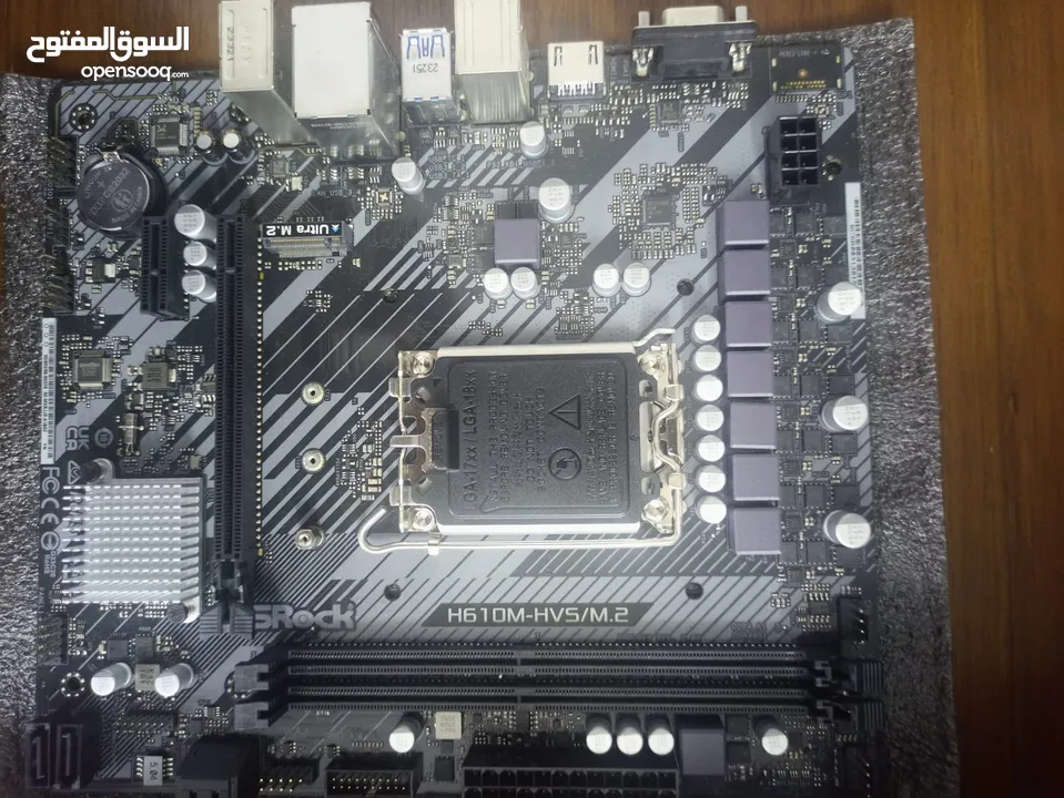 بورد من شركة Asrock و رامات 16