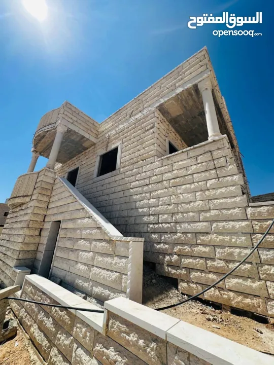 بيت مستقل للبيع