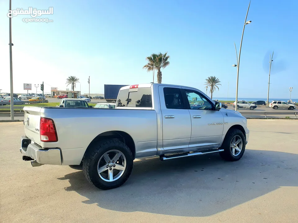 DODG RAM 1500 2011 BIG HORN دفع روباعي للبيع