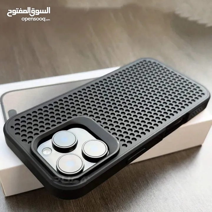 مع CAZIO، اجعل جهازك يتألق بحماية فاخرة وأناقة لا مثيل لها. نقدم لك كفرات بتصاميم عصرية وجودة عالية