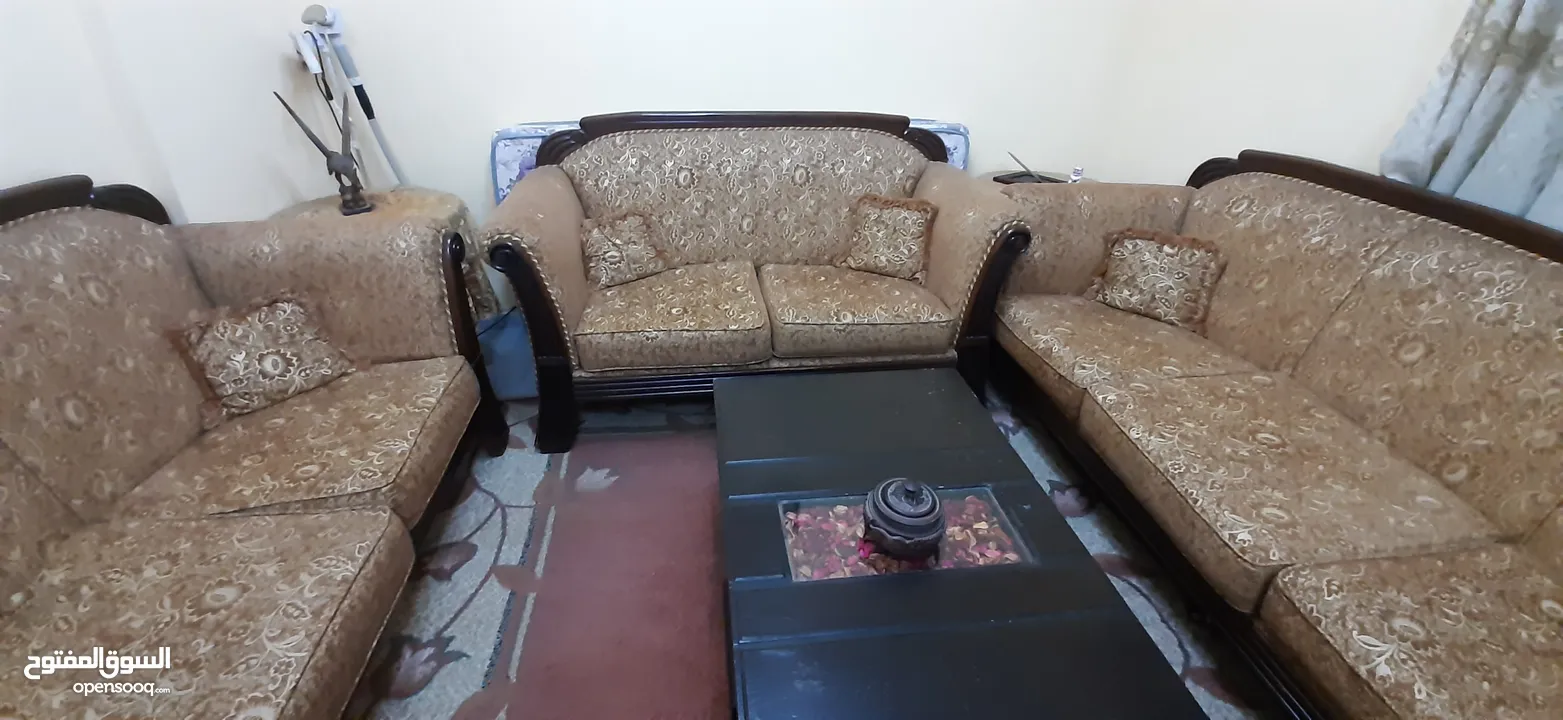 طقم كنب (تفصيل) للبيع