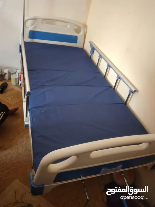 اسرة طبيه كهربا و يدوي