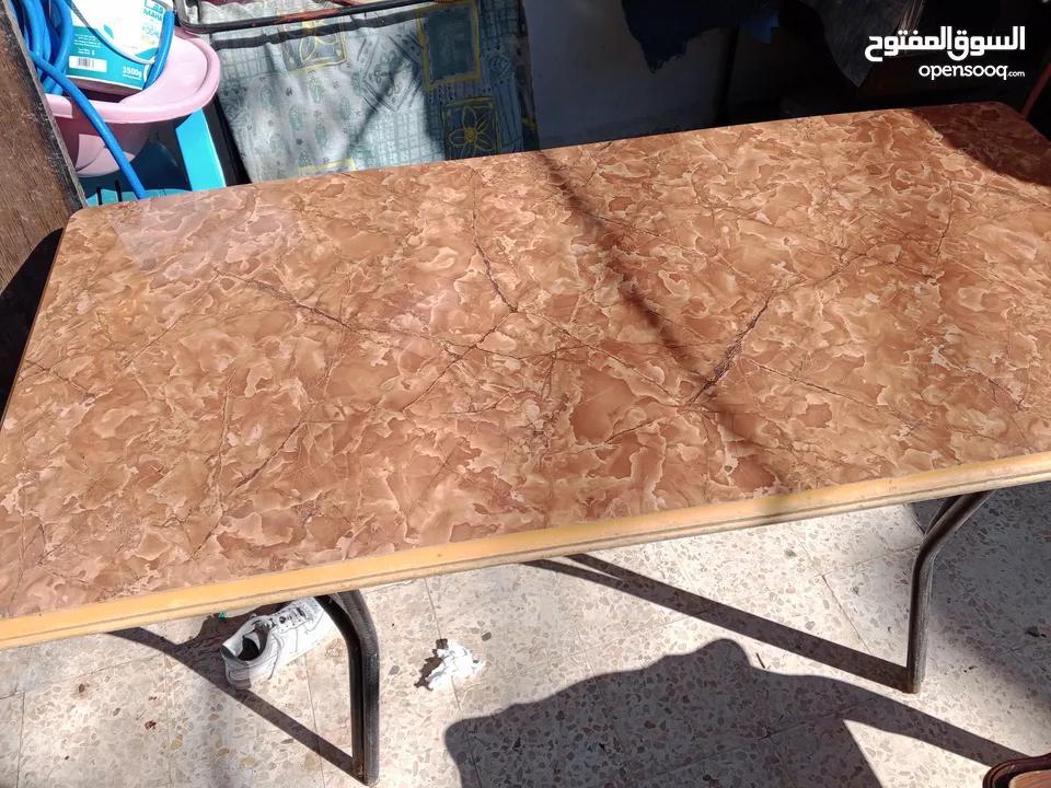 طاوله سفره نظيفه نظيفه سعر مقبول