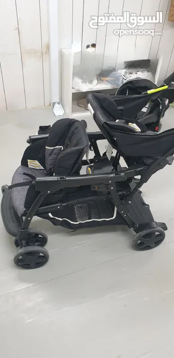 Twins stroller & 2 car seats