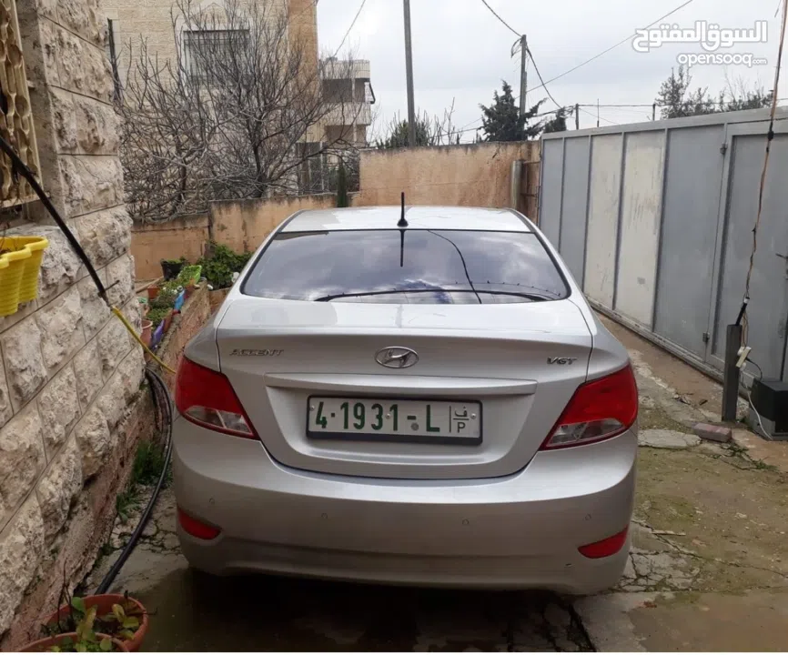 سيارة اكسنت للبيع 2015