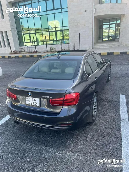 BMW 330e 2017
