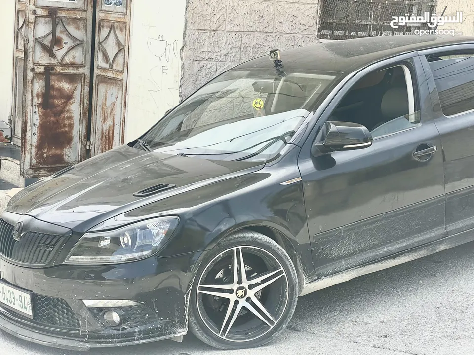 سكودا رمش برايفت  2011