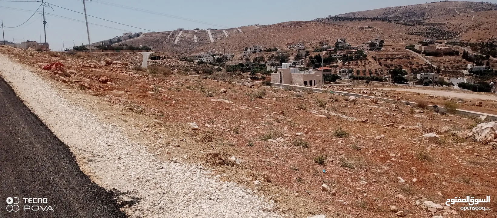 أرض للبيع في بيرين حي القصبات مميزة شارعين