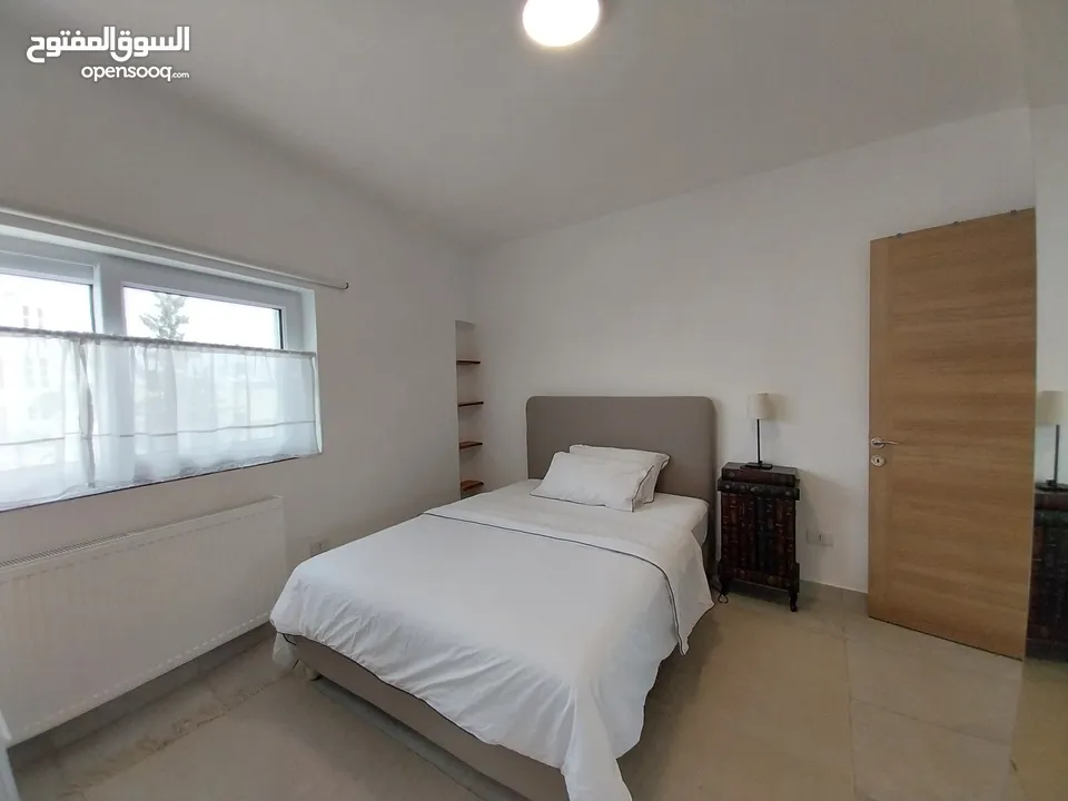 شقة للايجار في الويبده  ( Property 35312 )-175081260