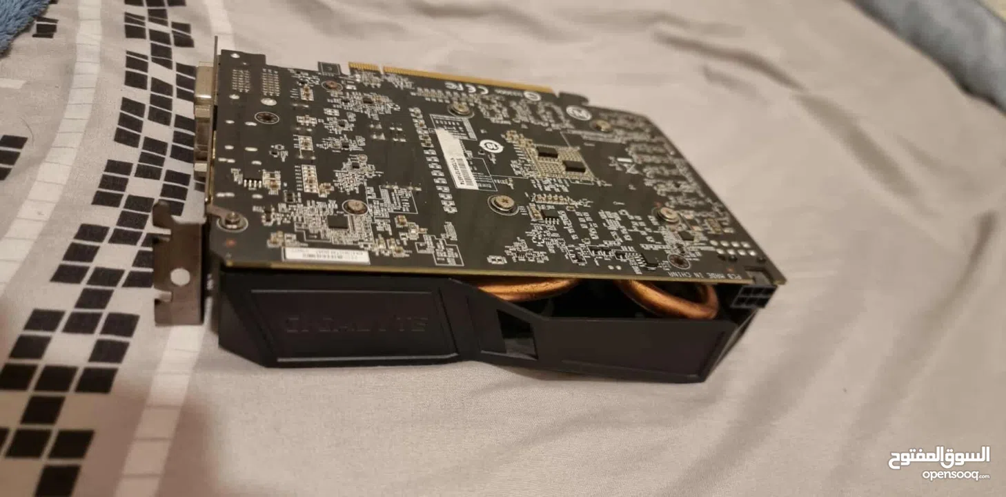 Intel Core i5-9400F  كرت الشاشة: NVIDIA GTX 1060 6GB  الرام: 16GB DDR4 2666MHz  التخزين:  SSD 128GB