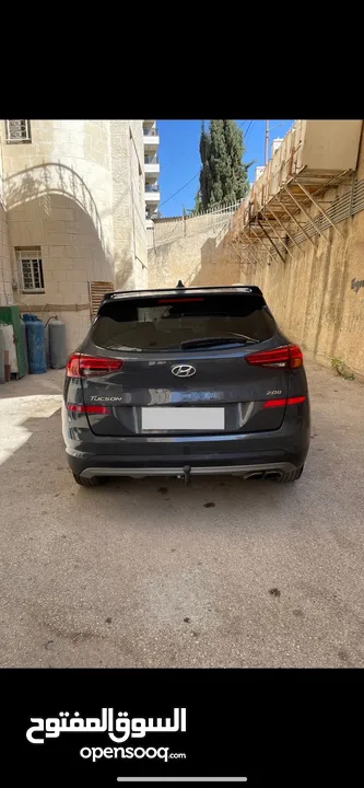 Hyundai Tucson بويه شركة  عداد 80  فلللللللللللل عدا فتحه ب الورقه