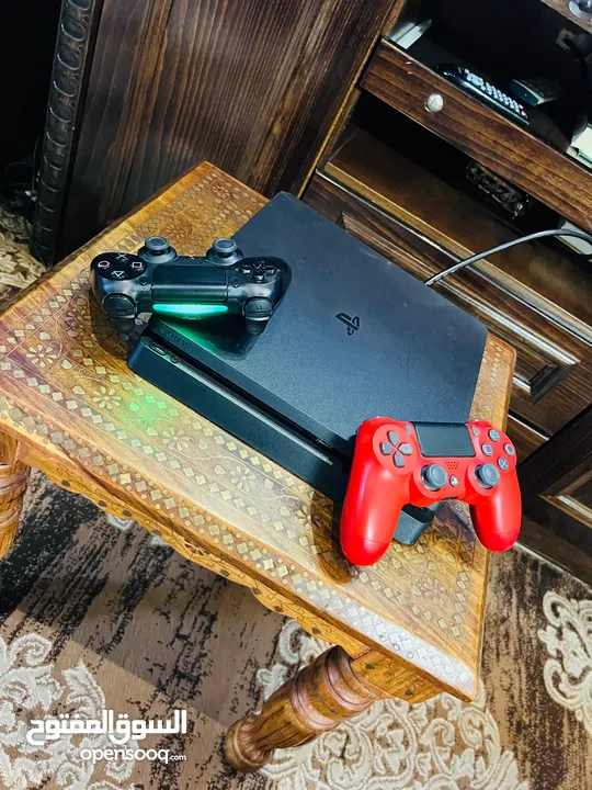 Playstation 4 Slim  بلاستينش 4 سلم