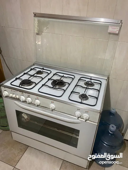 نشتري جميع انواع الاثاث المستعمل والاجهزه الكهربائيه