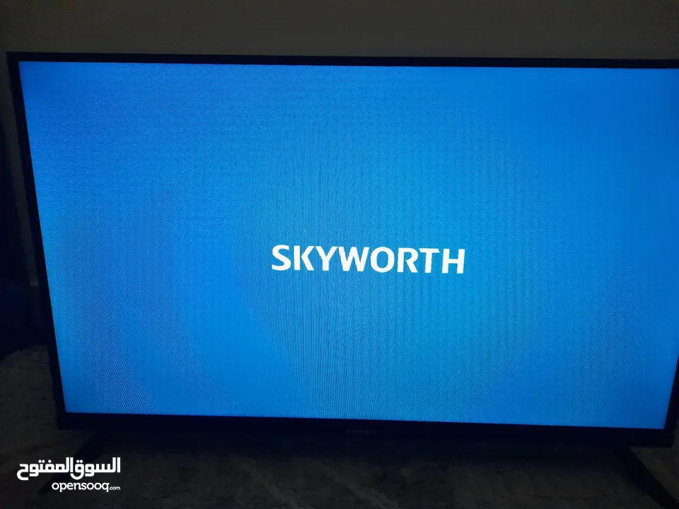 تلفزيون skyworth للبيع 32 انش بحالة ممتازة