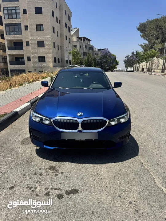BMW 320i للبيع