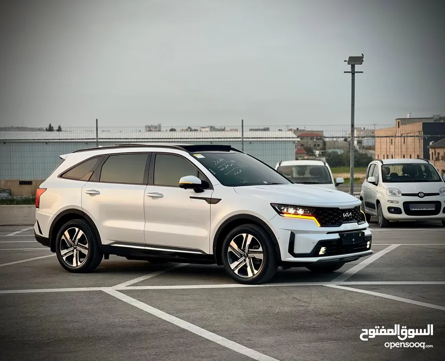 كايا سورينتو/2022 فل الفل  فتحة سقف بانوراما  4x4 ///240Hp بنزين + كهرباء  ( Haybrid) 1600cc