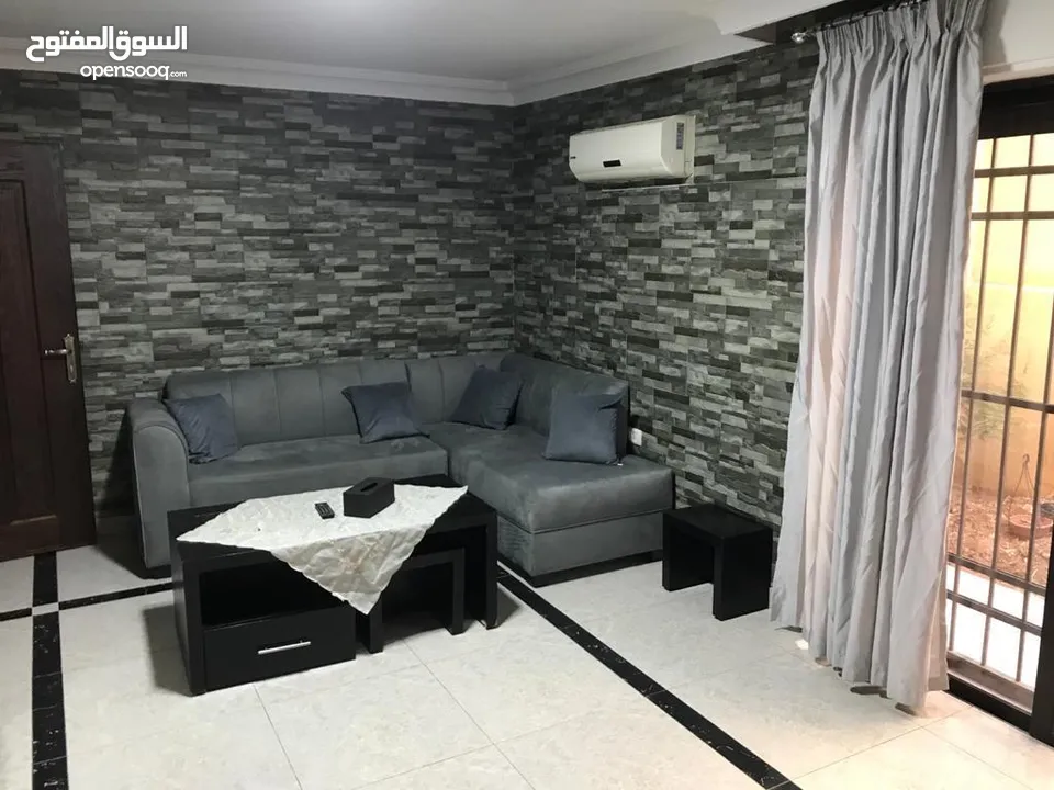 شقة مفروشة للايجار في سابع 400