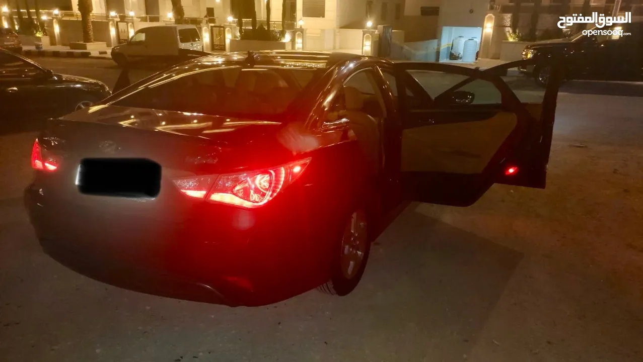 هونداي سوناتا 2012 هايبرد بحاله جيده جدا للبيع من المالك