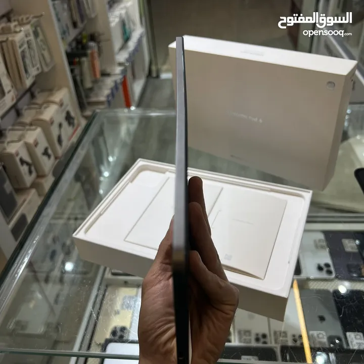 Tab Tab Xiaomi Pad 6 256GB - 8G ram مع كرتونة وقلم شومي الاصلي  غير مفتوح او مصلح في تقويس خفيف بشصي
