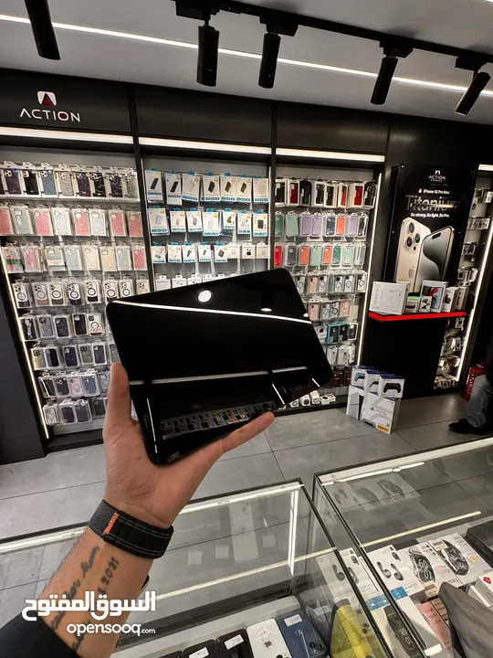 IPAD PRO M4 مستعمل  Wi-Fi +cellular