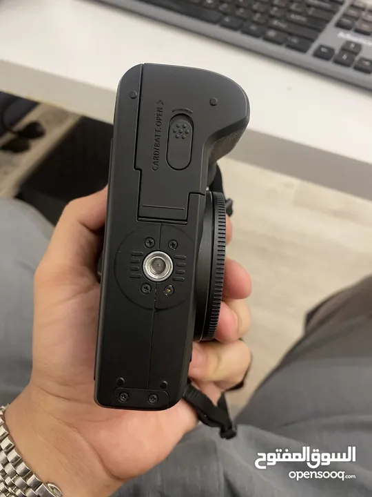 كاميرا كانون ام 50 مارك وان مستعملة Canon EOS M50 نظيفة جدا للبيع بسعر 325 دينار