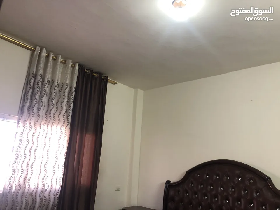 منزل مستقل (طابقين)  للبيع الزرقاء-جناعة