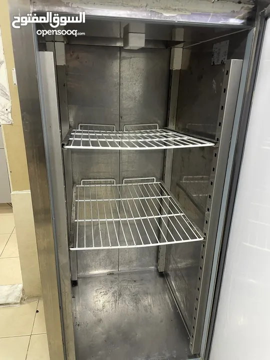 مطعم بروست كامل