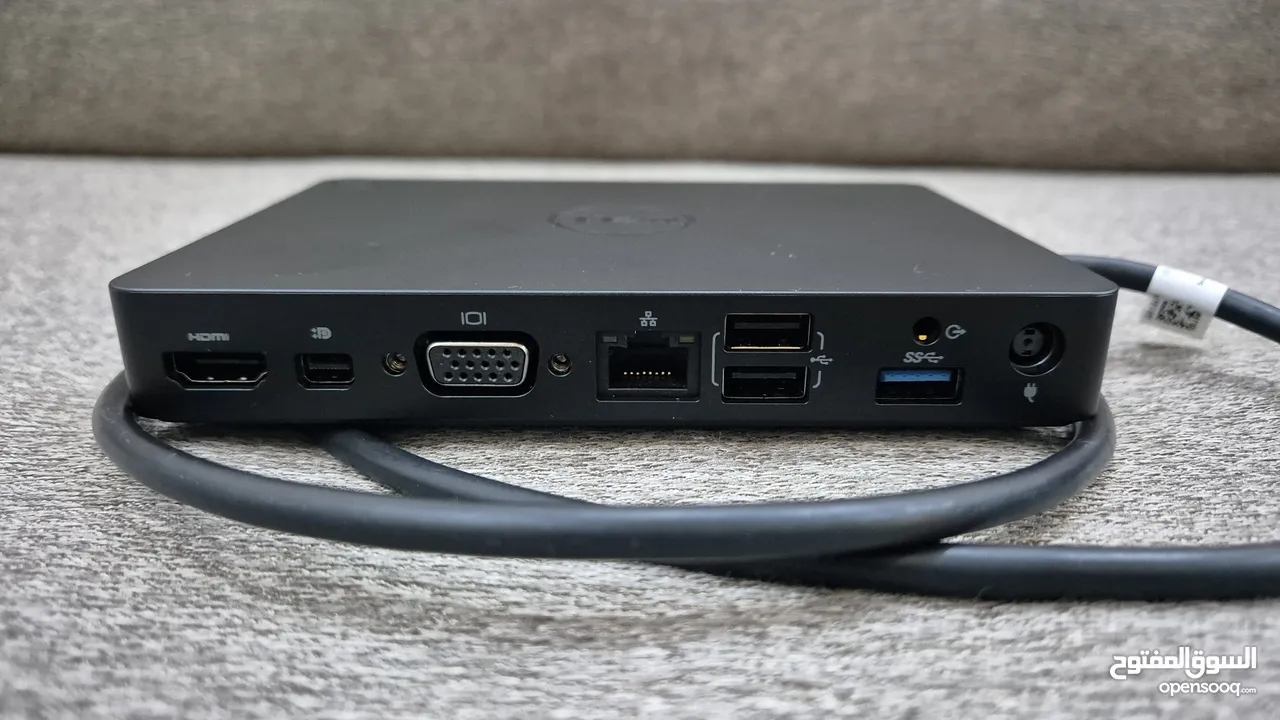 Dell Precision 3541 with Dell Docking Station
