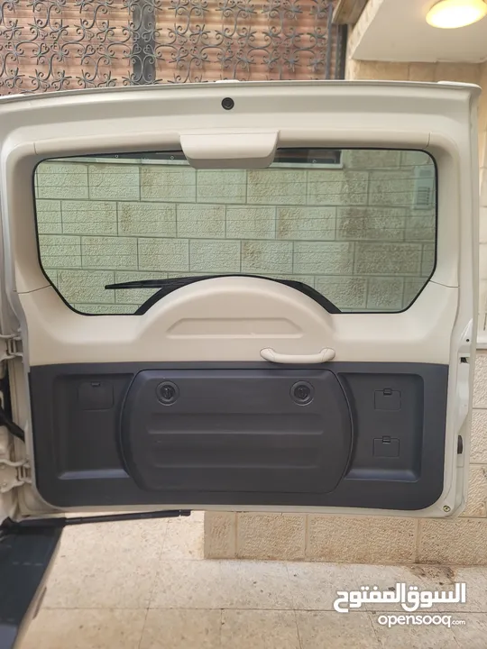 ميتسوبيشي باجيرو 2015   3800   6 سلندر   أبيض لؤلؤي    Mitsubishi pajero 2015  3.8L  v6  pearl white