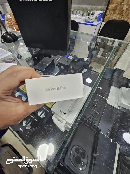Air pods 2 pro جديد بسعر مميز جدا C مش العادي