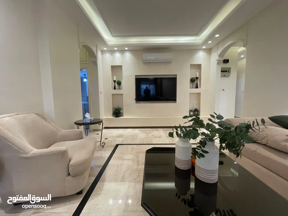 شقة مفروشة للايجار في دير غبار  ( Property 39218 ) سنوي فقط