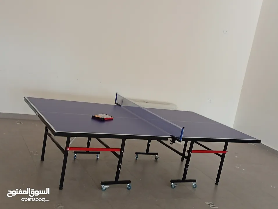 طاولة. تنس ستيغا اصليه مع اضافات