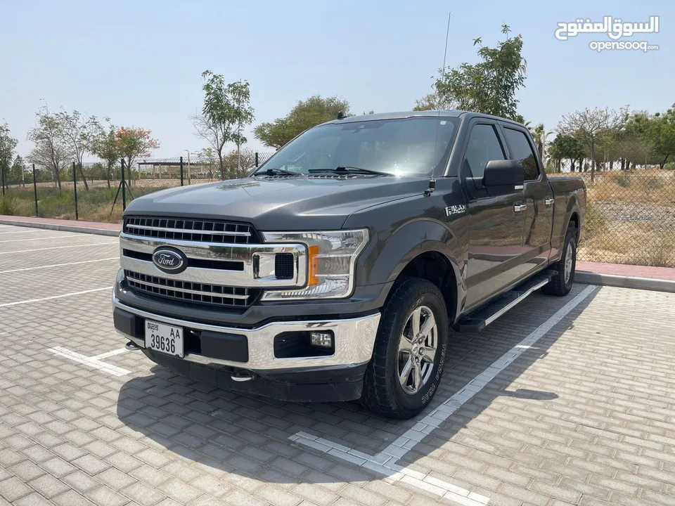 FORD F150 XLT 2020 CANADIAN SPEC LOW MILEAGE PERFECT CONDITION 4X4