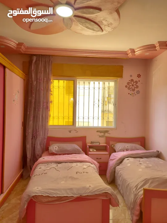 غرفة نوم بنات تفصيل مستعمله كامله  للبيع