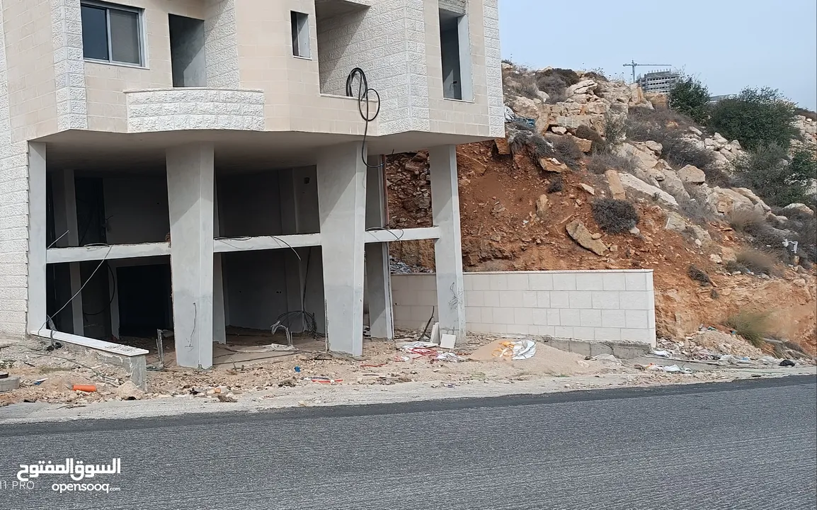 محلات مع سدد الشارع الرئيسي ضاحية الريحان