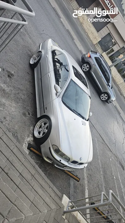 للبيع 525i e39