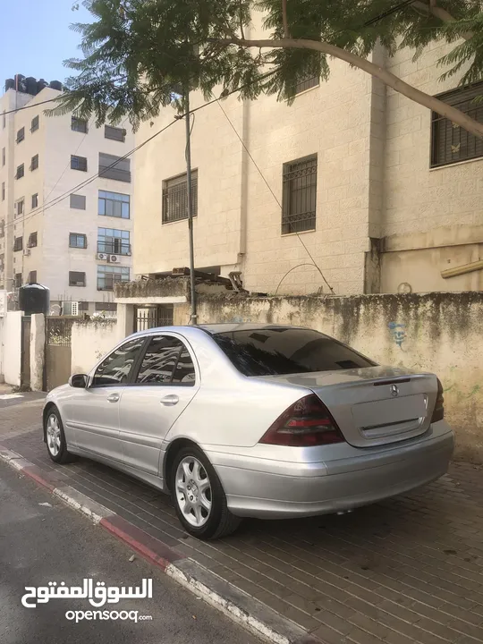مرسيدس c220 اصل عمومي موديل 2006 بحالة ممتازة