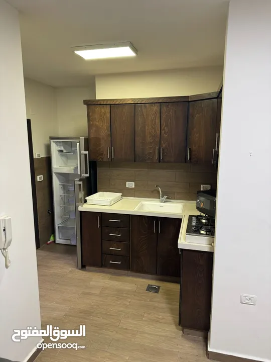 ستوديو دور سادس للايجار مع المالك مباشرة