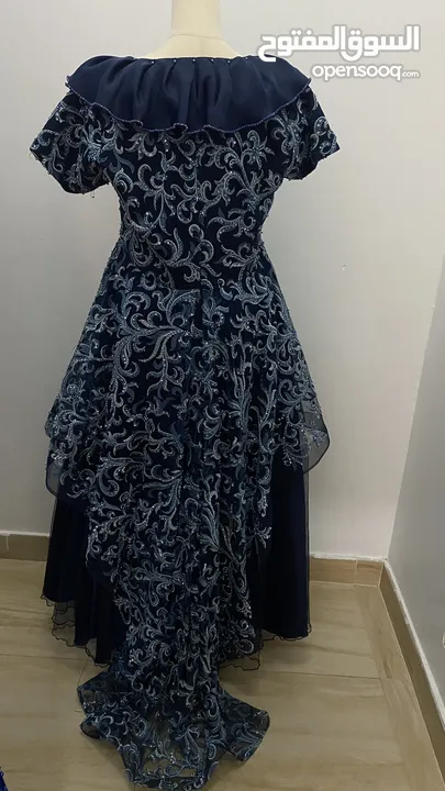 فستان للبيع السعر 50 ريال