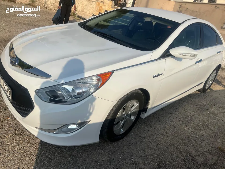 هونداي سوناتا 2015 - موديل فاخر، مالك واحد، حالة ممتازة كلين تايتل خالي من اي حوادث استخدام شخصي