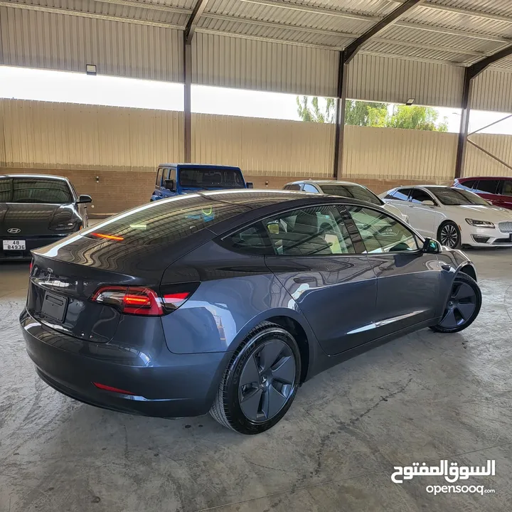 Tesla model 3 2023 standard plus  تقطع بالشحنه الكاملة بمعدل 450 كم  فحص كامل بدون ملاحظات