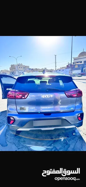 كيا نيرو موديل 2022 plug in لون بحري ميتاليك