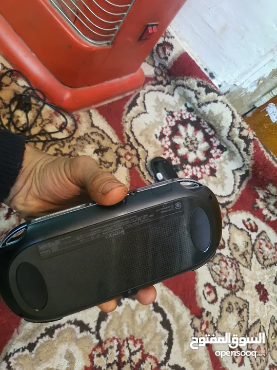 جهاز مهكر بي اكثر من 11 لعبه قويه المكان بغداد اليرموكpsp vita