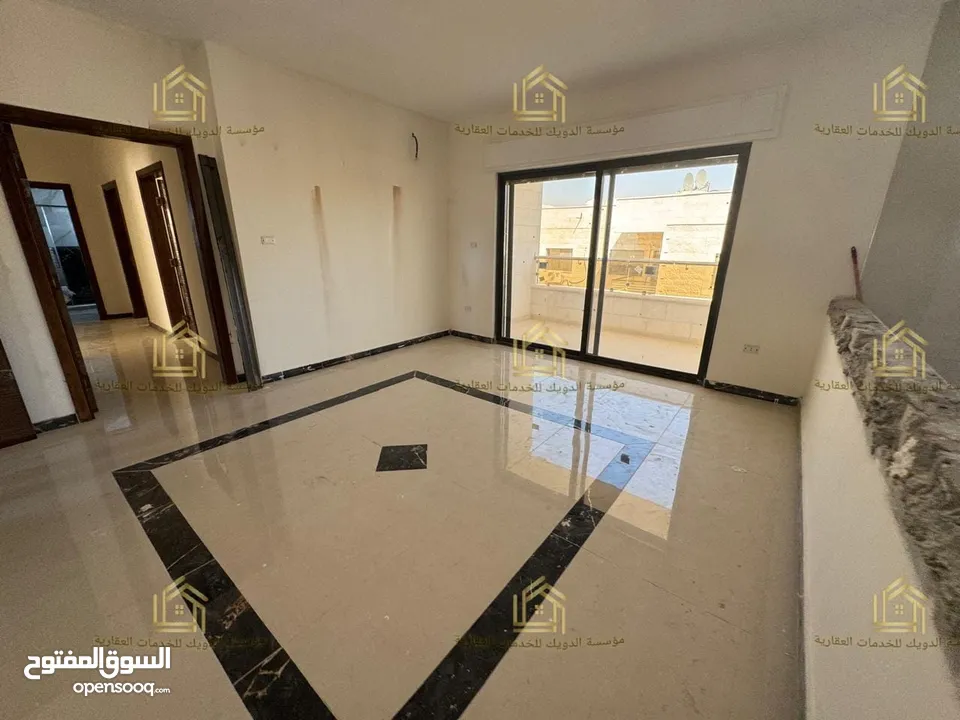 روف جديد لم يسكن مع ترسات بإطلالــــه بانوراما