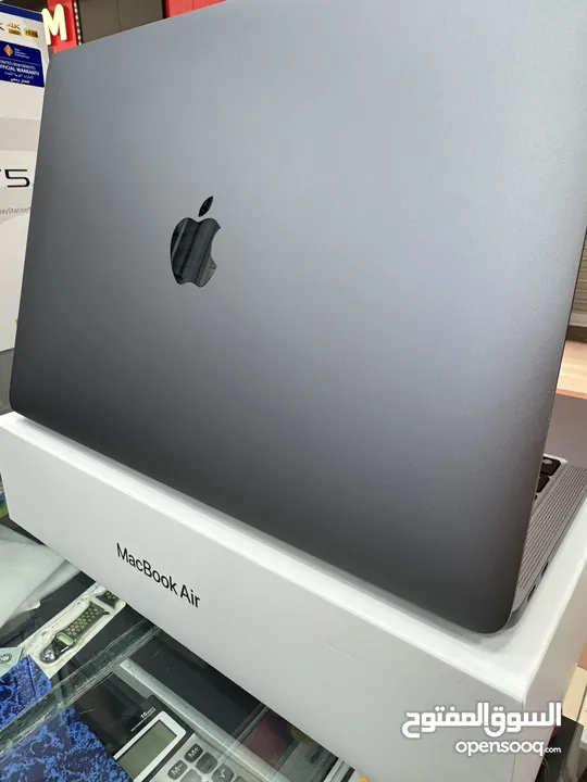 MacBook air M1 256gb(8gb ram)used