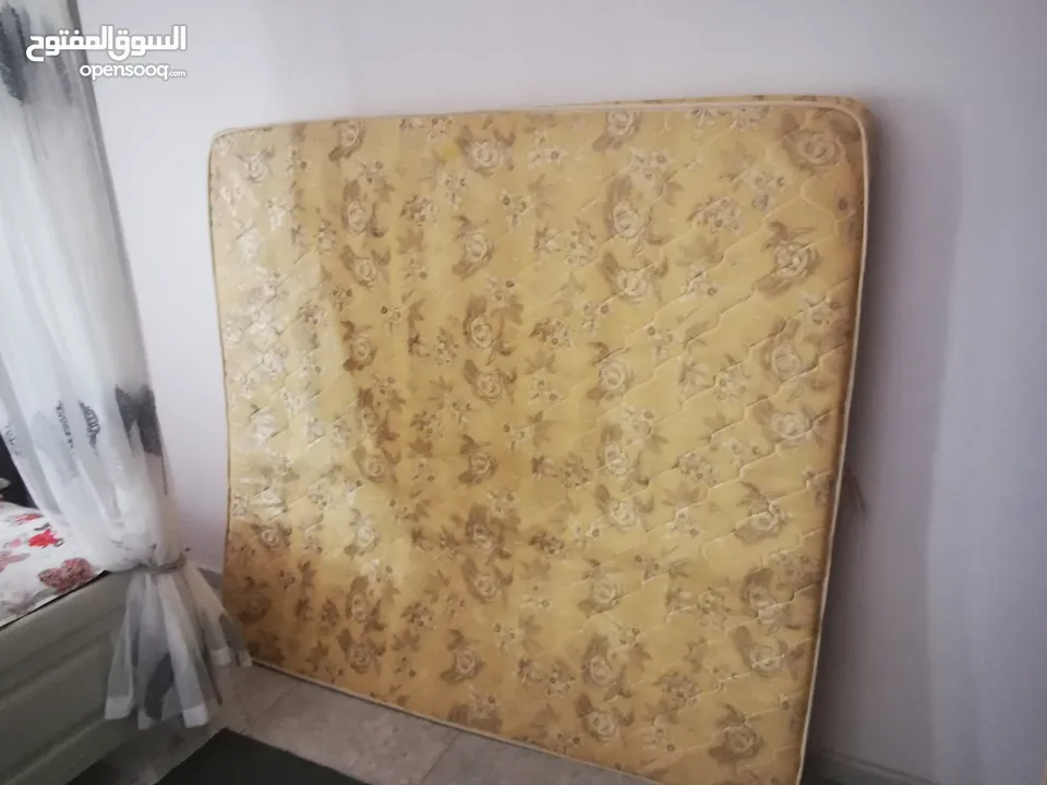 Mattress king size for 5 rial with curtain free
