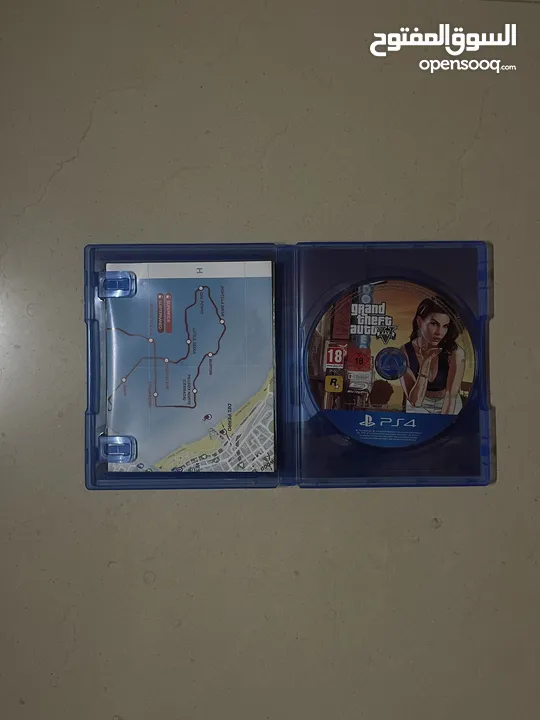 GTA 5 premium edition PS4 version disc