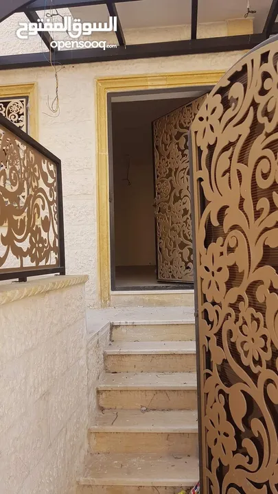 منزل مستقل للبيع عمان ضاحية  الامير حسن اخر دخلة مطعم الرملة شارع حمدان البشير