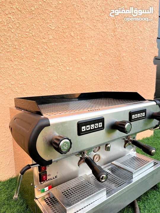 مكينة قهوه إيطالية مع مطحنه إيطاليه فل اوتماتيك