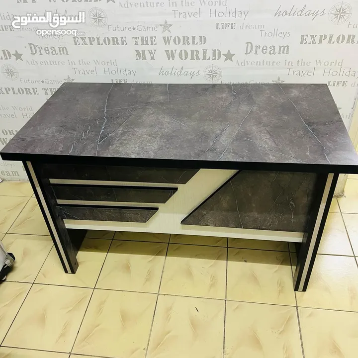 مكتب خشب لامينت 120*60 مع وحدة ادراج معلقه ومفتاح تفصيل جميع الموديلات بسعر المصنع